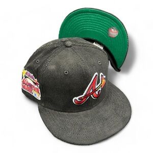 NWT Sz 7 1/4 Atlanta Braves Black Corduroy 2000 ASG
Patch Green UV New Era